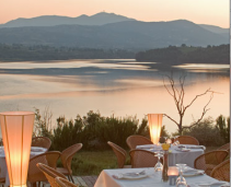 Splendid location for lunch and dinner