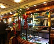 A traditional italian café next to Piazza de la scala