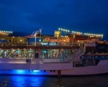  A restaurant with a nice view on the Danube