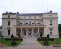 Château de Voisins (Louveciennes)