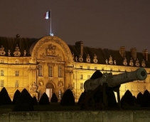 Enjoy the beauties of Paris walking