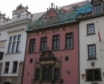 Walking tour: East of Charles Bridge and the old town square