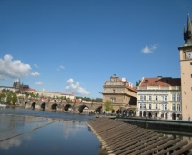 Walking tour: East of Charles Bridge and the old town square