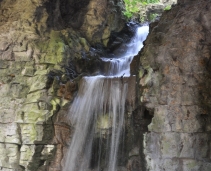 Walk in the Parc des Buttes Chaumont