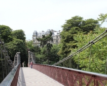 Walk in the Parc des Buttes Chaumont