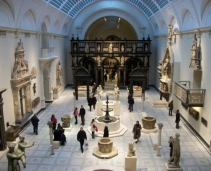 (V&A) 