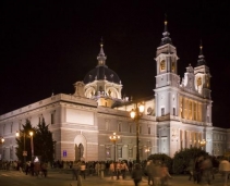 A recent Cathedral with a Neo-Classix Neo-Gothic mixture