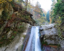 Pruncea Waterfall -Casoca- Calului Podul Mountains