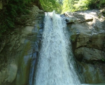 Pruncea Waterfall -Casoca- Calului Podul Mountains